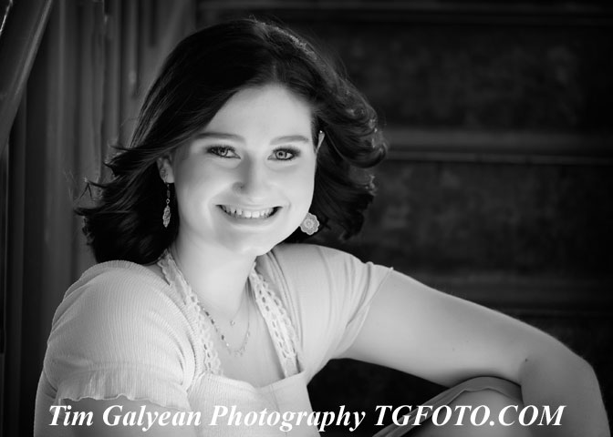 b&w,affordable,professional,senior,portraits,natural,easy,quick,fun,experience,